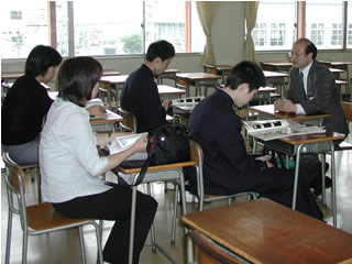 �e�Z�̌ʂ̃K�C�_���X
